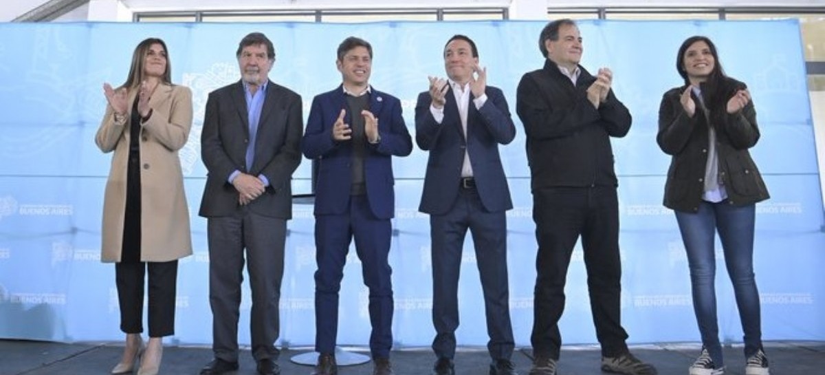 El gobernador Kicillof dijo que busca "acercar las fuerzas de seguridad a la  comunidad"