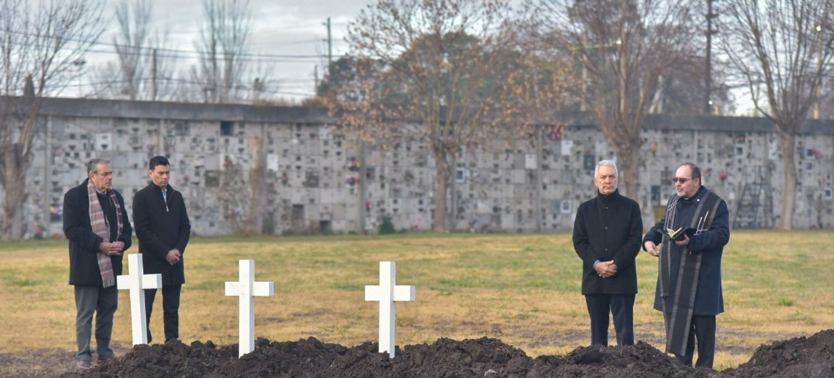 Cementerio: reinhumaron restos, asumieron nuevas autoridades e impulsan la emergencia del predio