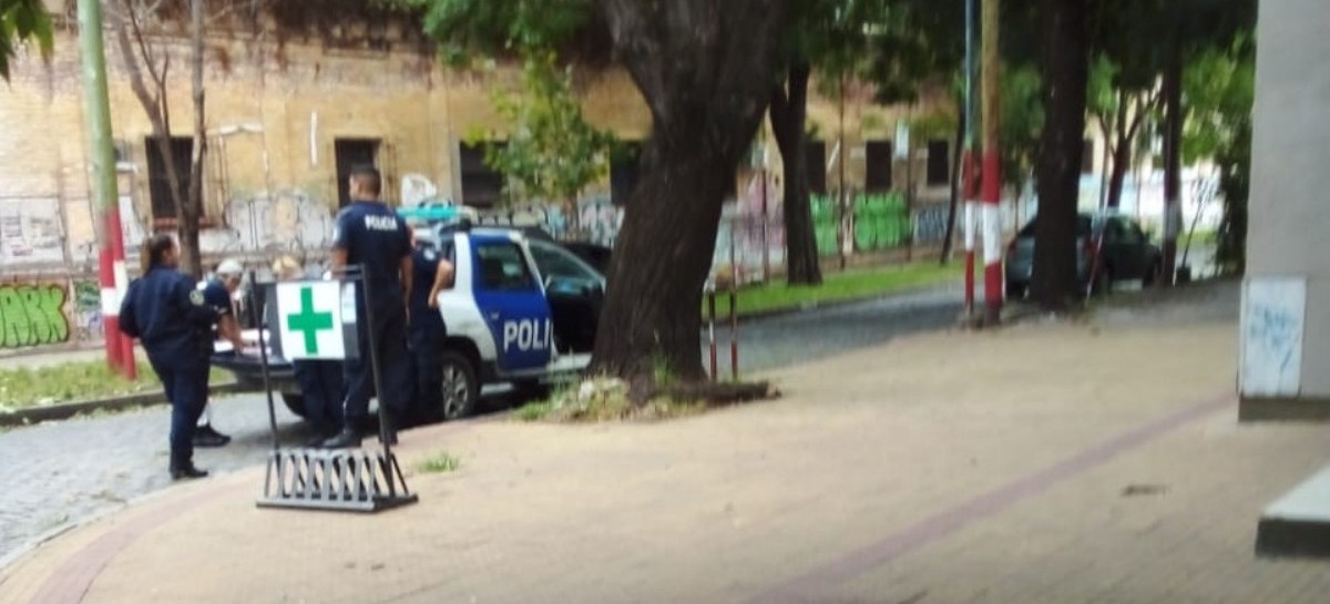 Conmoción en La Plata: asesinaron a un hombre tras resistirse al robo de su moto