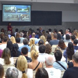 Facultad de Ingeniería de La Plata: más de 500 padres de alumnos se interiorizaron sobre la carrera