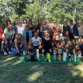 "Mateadas de la Amistad": el grupo que cada fin de semana se junta en las plazas de La Plata
