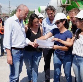 Lomas de Zamora: Insaurralde y Katopodis supervisaron obras de repavimentación en dos barrios