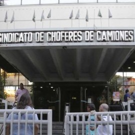 Dos sindicalistas de Camioneros deberán ir a una cárcel común: así lo dispuso una orden judicial