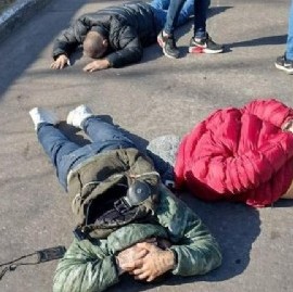 Hurlingham: detuvieron a seis hombres que se trasladaban en dos autos con armas de guerra