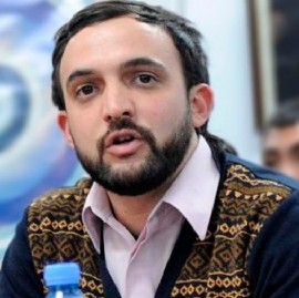 Un diputado nacional dijo que su hija fue expulsada del jardín porque ahí no le cambiarán pañales