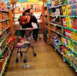 Para no caer en la indigencia, una familia compuesta por cuatro personas necesita 56.732 pesos