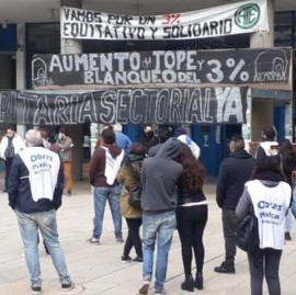 Asamblea de trabajadoras y trabajadores de Obras Públicas: defendieron el pedido de una bonificación