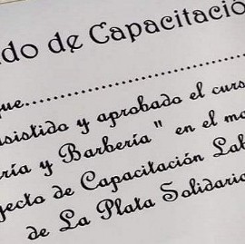 En La Plata cambiaron armas por capacitación y estudio: ya otorgan certificados de egresos