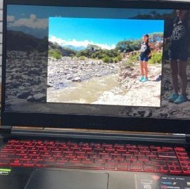 Centro de La Plata: estacionó su auto unos segundos, fue al kiosco y al volver no estaba su mochila