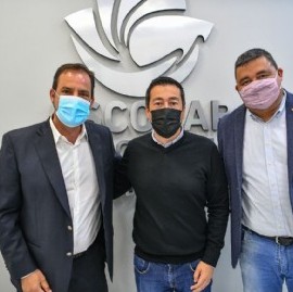 Tras reunirse con el intendente de Escobar, el ministro Nardini sumó a un hombre de ese municipio