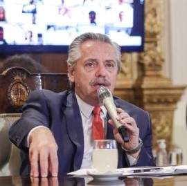 El presidente Alberto Fernández, contundente: "Lo que no entra por la razón, entra por la fuerza"