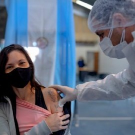 Desde este miércoles 28, habrá vacuna libre para mayores de 25 años en territorio bonaerense