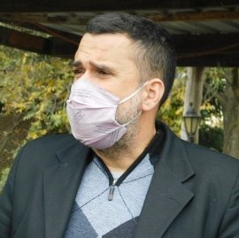 Sigue la guerra entre referentes de Barrios de Pie: acusan de "usurpador" a un funcionario nacional