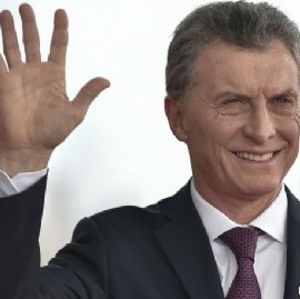 Mauricio Macri dice que "el mundo reconoce que estamos haciendo las cosas bien". ¿Y los argentinos?