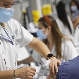 Este domingo se confirmaron 12 muertes y 888 contagios de Coronavirus en el país