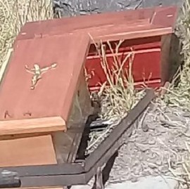 Almirante Brown: sorpresa por un "cementerio improvisado" en el circuito ciclista de Glew