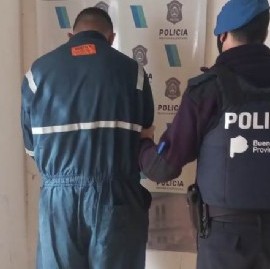 La Plata: un ladrón robó en una joyería y relojería céntrica y la Policía lo atrapó en un colectivo