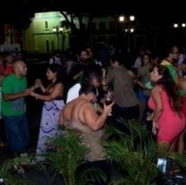 El Gobierno nacional autorizó al bonaerense a habilitar fiestas de hasta 200 personas