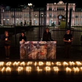 "Bonafide: Cambiá la historia de los animales",  activistas se vistieron de luto en Plaza de Mayo