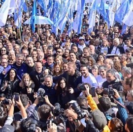 En la marcha por "Memoria, Verdad y Justicia", Máximo Kirchner mostró su poder de movilización