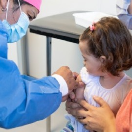 La Provincia busca avanzar en el calendario de vacunación nacional
