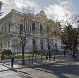 Desde este martes, y hasta el 4 de abril de 2021, los bancos atenderán de 8 a 13 hs