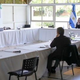 Coronavirus y los pasos a seguir: el presidente se reunió con expertos médicos y científicos