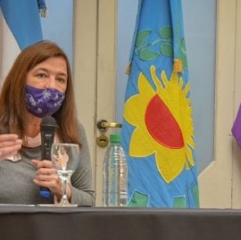 Reproches a una ministra de Kicillof porque se olvidó de quienes la ayudaron en un tema sensible