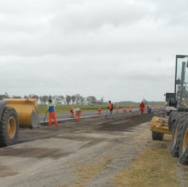 Día de la Construcción: Kicillof dijo que con obras "vamos a sacar adelante a nuestra provincia"
