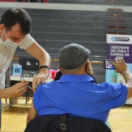 Ya son más del 50% las personas mayores de 18 años que fueron vacunadas contra el Coronavirus