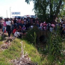 Una Navidad sin Hambre: organizaciones sociales reclamaron frente a un mayorista de La Plata