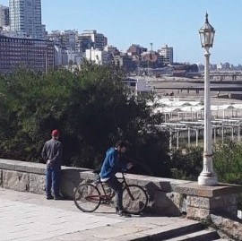 Mar del Plata: el balneario Paseo Hermitage sigue cerrando accesos y copa espacios públicos