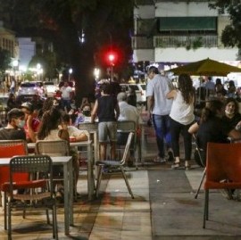 Los municipios bonaerenses que están en Fase 5 tendrán restricciones horarias de 02:00 a 06:00