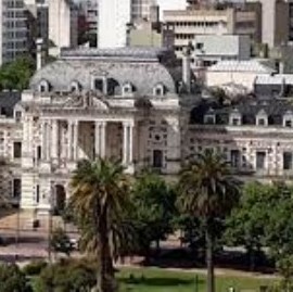 El Gobierno bonaerense ordenó censar los bienes inmuebles del Estado provincial